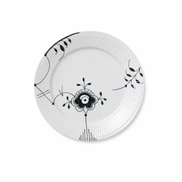 Royal Copenhagen Other - NWT Royal Copenhagen Black Fluted Mega Dinner Plate